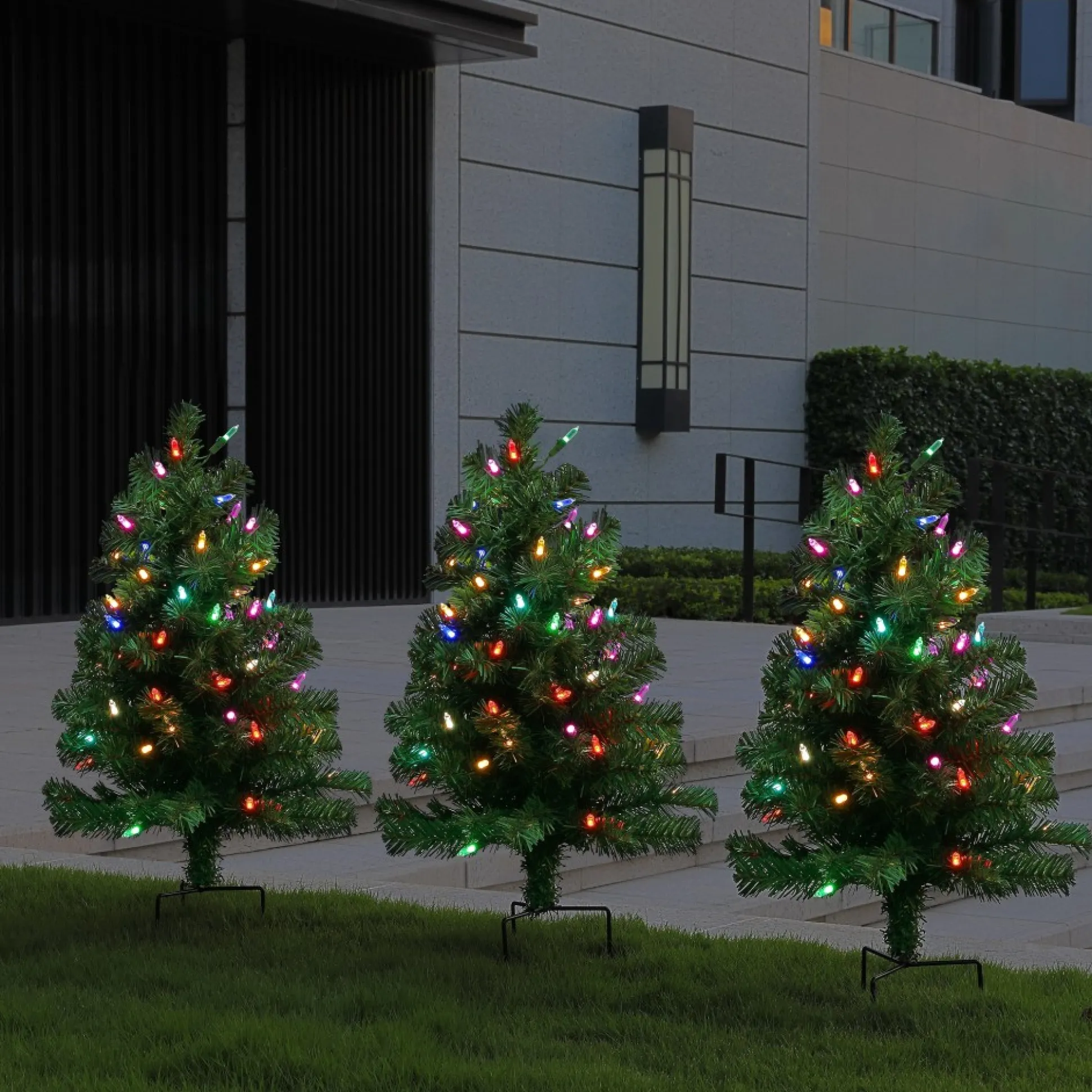 Flash Sale Mr. Christmas Alexa Enabled Pathway Christmas Trees - Rgb Bulbs